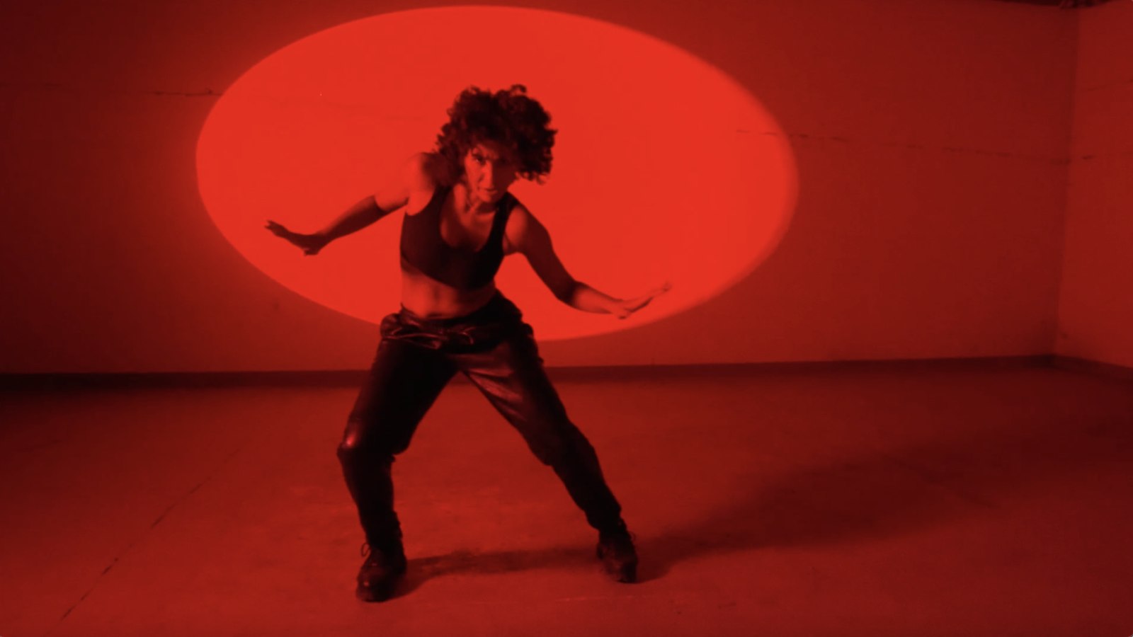 Didiike - Shadow, making-of - danseuse en action